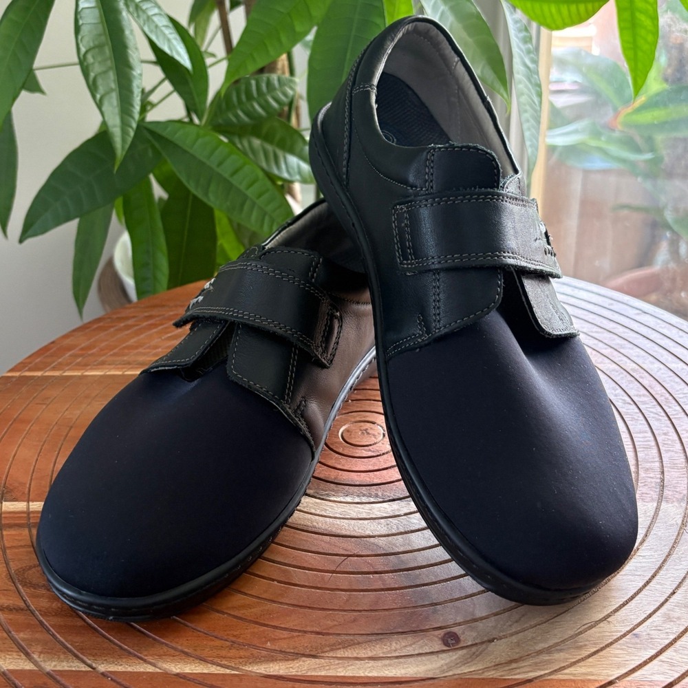 David Tate Womens Black Leather Neoprene Strap Loafers Size 7 Made in Italy